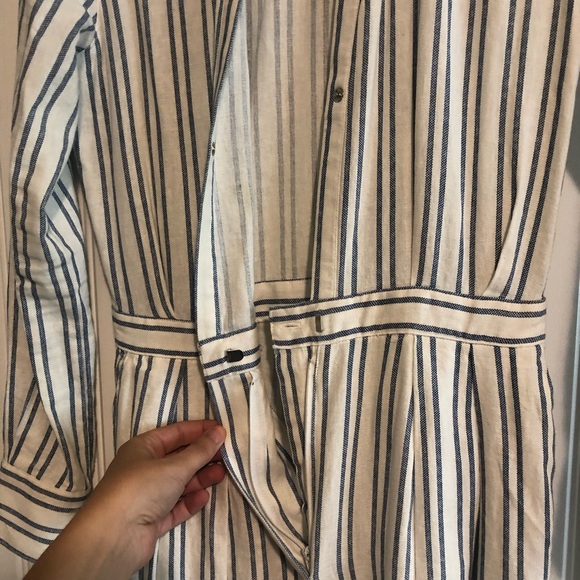 Wide-leg Jumpsuit - Picture 4 of 4